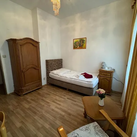 Hotel Praga Karlowe Wary